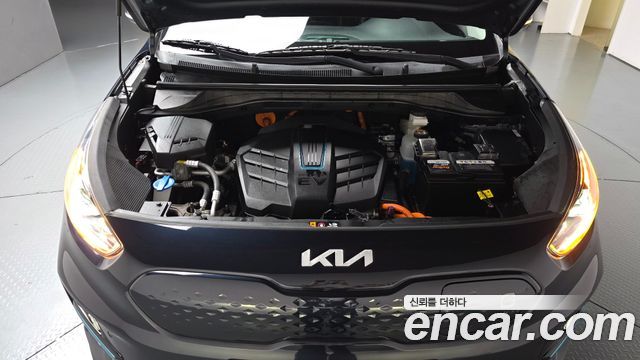 Kia Niro EV Noblesse 2022 — фото 6