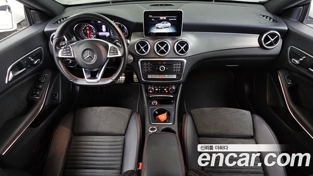 Mercedes-Benz CLA-Class (C117) CLA220 AMG Line 2018 — фото 7