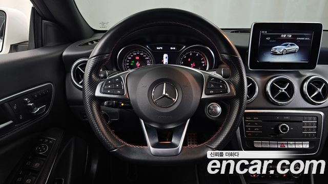 Mercedes-Benz CLA-Class (C117) CLA220 AMG Line 2018 — фото 13