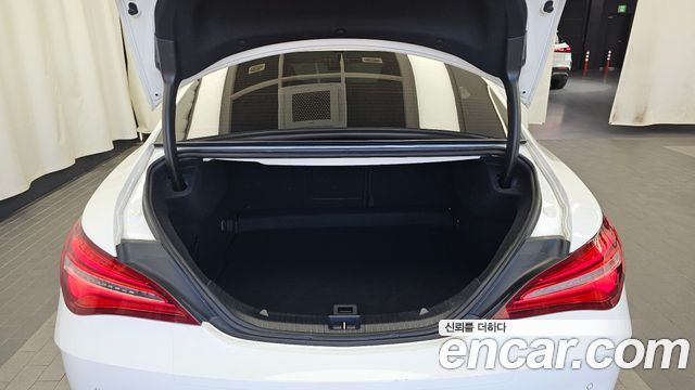 Mercedes-Benz CLA-Class (C117) CLA220 AMG Line 2018 — фото 20