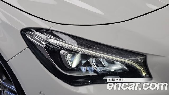 Mercedes-Benz CLA-Class (C117) CLA220 AMG Line 2018 — фото 22