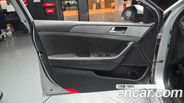 Hyundai Sonata New Rise LPI Taxi Style 2020 — фото 24