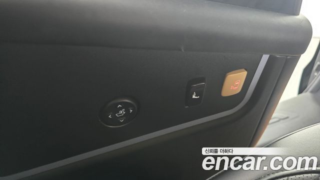 Kia Carnival Gasoline 9-seater Limousine(Special vehicle) 2020 — фото 33
