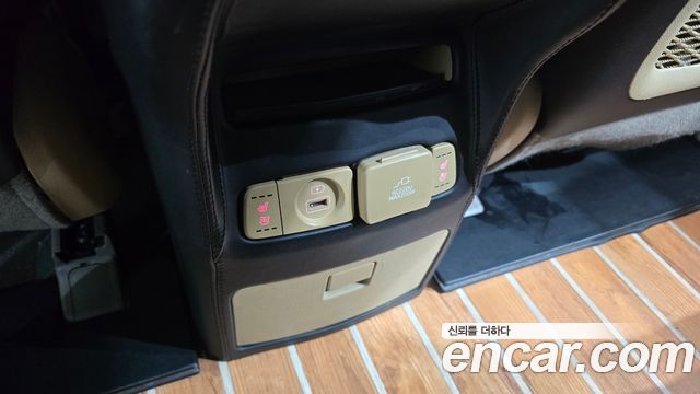Kia Carnival Gasoline 9-seater Limousine(Special vehicle) 2020 — фото 34