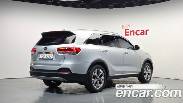 Kia Sorento Diesel 2.0 2WD Noblesse 2015 — фото 2