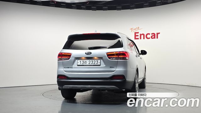 Kia Sorento Diesel 2.0 2WD Noblesse 2015 — фото 4