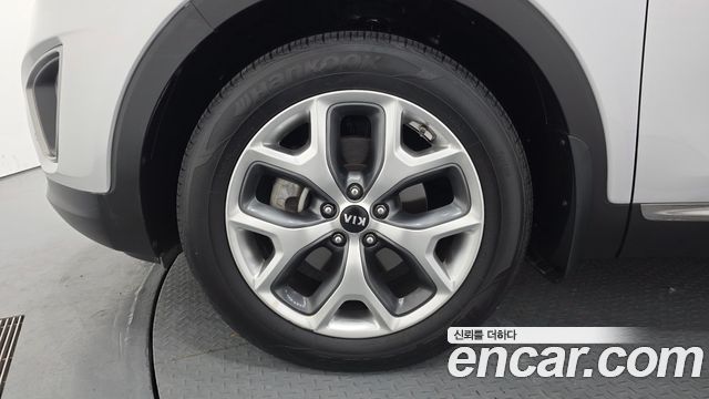 Kia Sorento Diesel 2.0 2WD Noblesse 2015 — фото 5