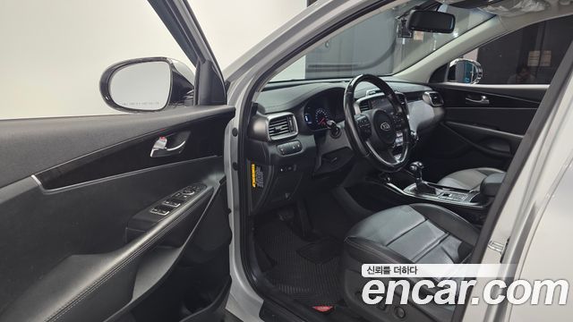 Kia Sorento Diesel 2.0 2WD Noblesse 2015 — фото 10