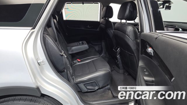 Kia Sorento Diesel 2.0 2WD Noblesse 2015 — фото 12