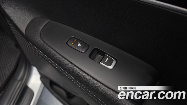 Kia Sorento Diesel 2.0 2WD Noblesse 2015 — фото 19