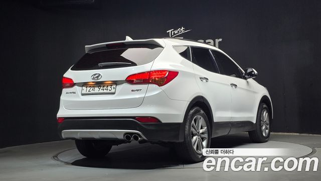 Hyundai Santa Fe (DM) Diesel(e-VGT) 2.0 2WD Premium 2015 — фото 2