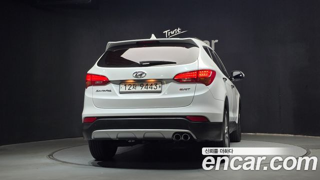 Hyundai Santa Fe (DM) Diesel(e-VGT) 2.0 2WD Premium 2015 — фото 4