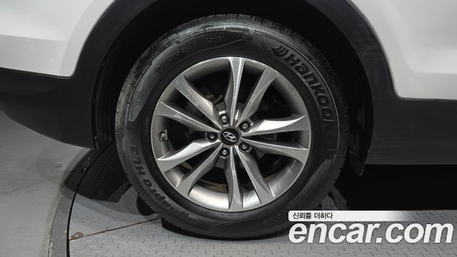 Hyundai Santa Fe (DM) Diesel(e-VGT) 2.0 2WD Premium 2015 — фото 5
