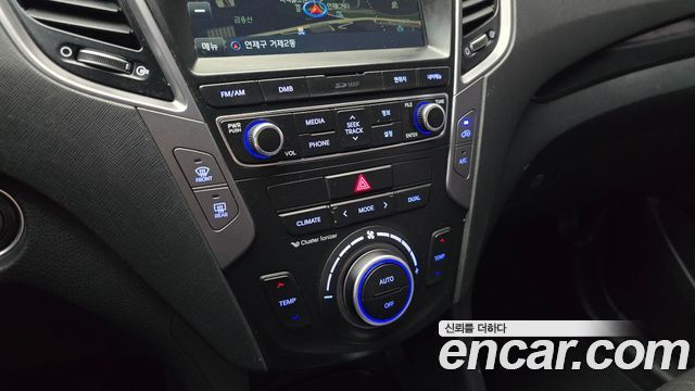 Hyundai Santa Fe (DM) Diesel(e-VGT) 2.0 2WD Premium 2015 — фото 16