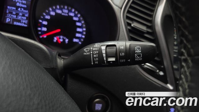 Hyundai Santa Fe (DM) Diesel(e-VGT) 2.0 2WD Premium 2015 — фото 17