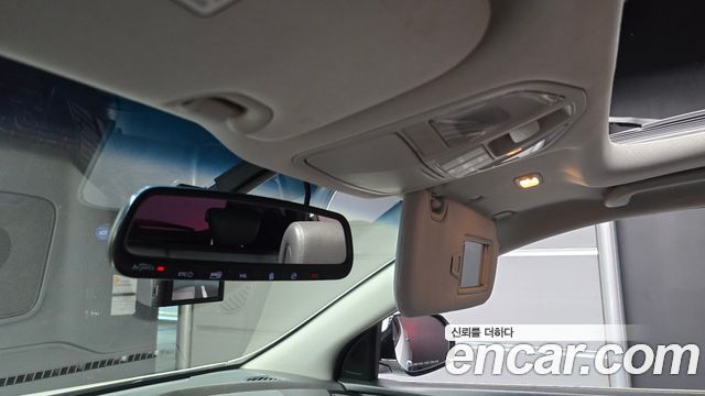 Hyundai Santa Fe (DM) Diesel(e-VGT) 2.0 2WD Premium 2015 — фото 19