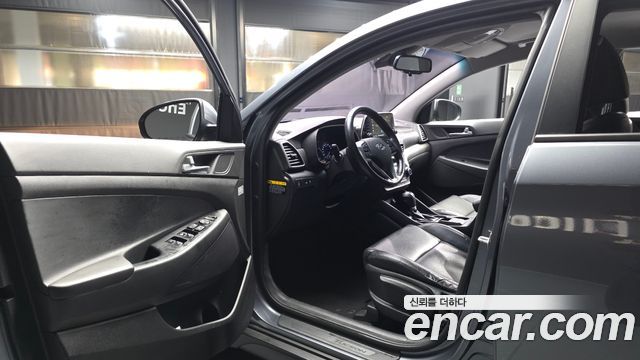 Hyundai Tucson Gasoline 1.6 turbo 2WD Modern 2019 — фото 10