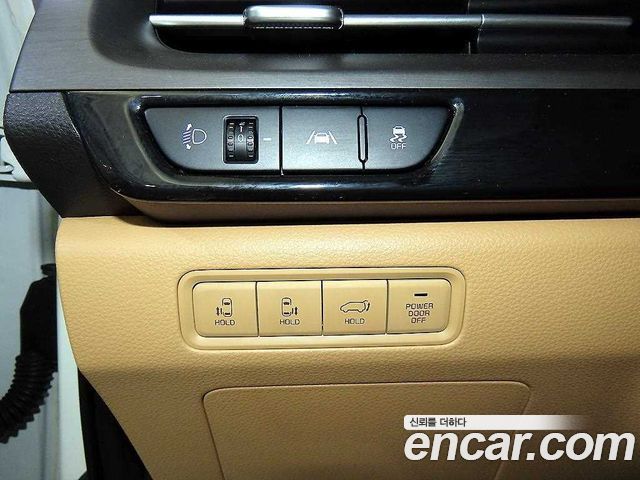 Kia Carnival (IV) Gasoline 11-Seater Signature 2023 — фото 18