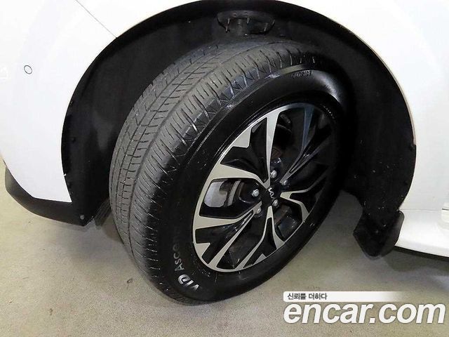Kia Carnival (IV) Gasoline 11-Seater Signature 2023 — фото 24