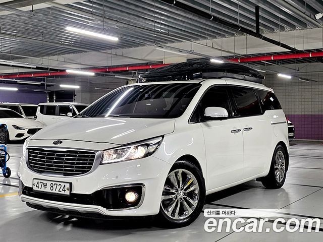 Kia Carnival Gasoline 7-seater Limousine President