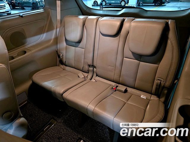 Kia Carnival Gasoline 7-seater Limousine President 2016 — фото 7