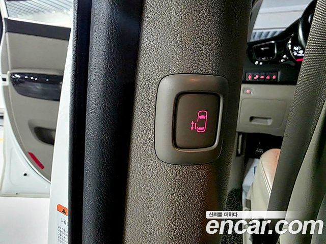 Kia Carnival Gasoline 7-seater Limousine President 2016 — фото 19