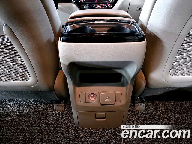 Kia Carnival Gasoline 7-seater Limousine President 2016 — фото 21