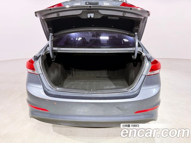 Hyundai Avante (AD) 1.6 e-VGT SMART 2018 — фото 23