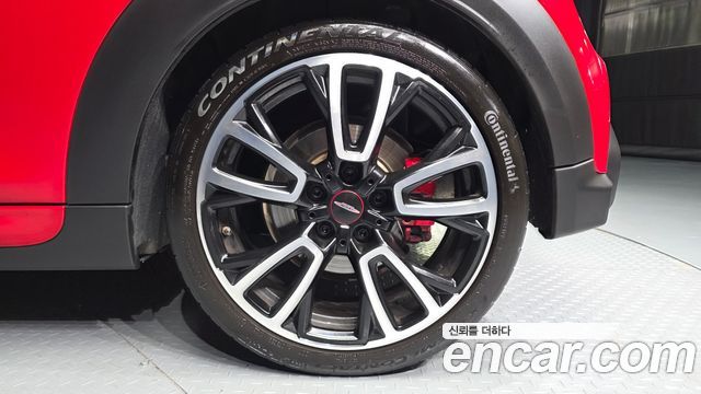 MINI Cooper S JCW 3rd Generation 2022 — фото 27