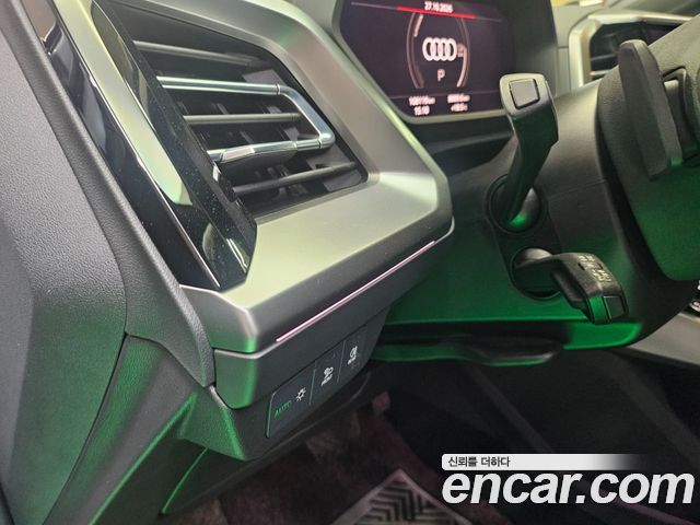 Audi Q4 e-tron (F4) 40 Premium 2022 — фото 16