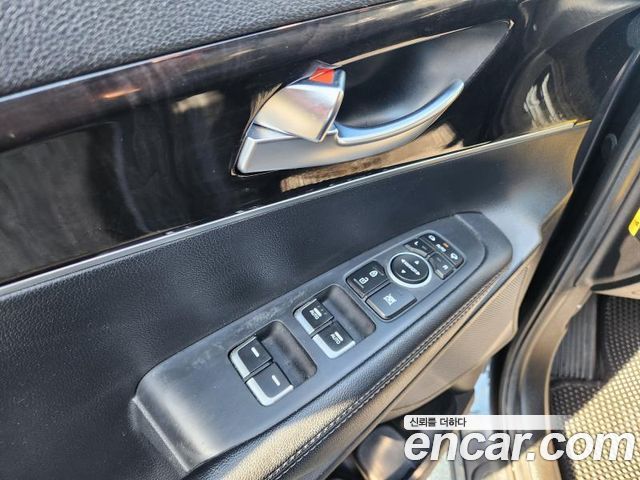 Kia Sorento Diesel 2.0 2WD Noblesse 2016 — фото 7
