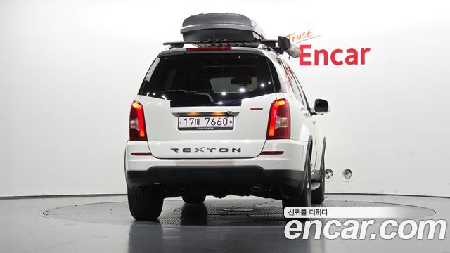 KG Mobility (SsangYong) Rexton W 2.2 4WD RX7 Luxury 2017 — фото 4