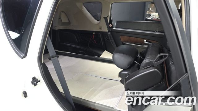 KG Mobility (SsangYong) Rexton W 2.2 4WD RX7 Luxury 2017 — фото 12