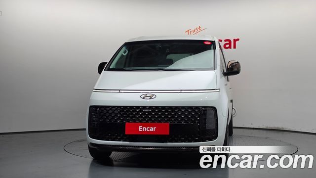 Hyundai Staria L3.5 Lounge 9-Seater Inspiration 2022 — фото 3