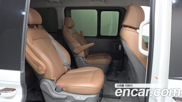 Hyundai Staria L3.5 Lounge 9-Seater Inspiration 2022 — фото 11