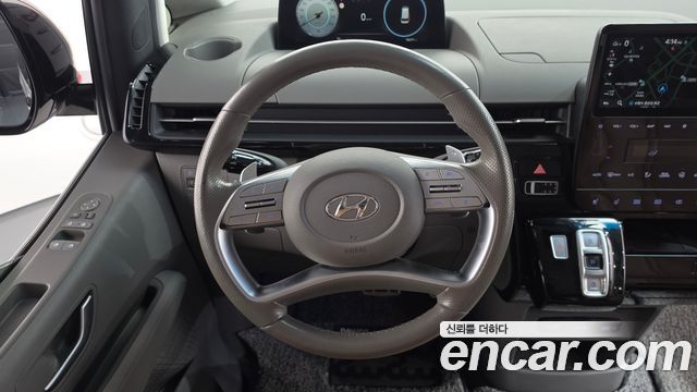 Hyundai Staria L3.5 Lounge 9-Seater Inspiration 2022 — фото 12
