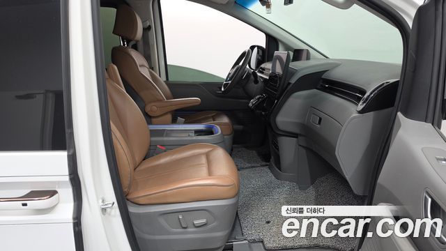Hyundai Staria L3.5 Lounge 9-Seater Inspiration 2022 — фото 26