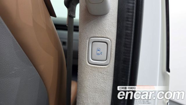 Hyundai Staria L3.5 Lounge 9-Seater Inspiration 2022 — фото 29