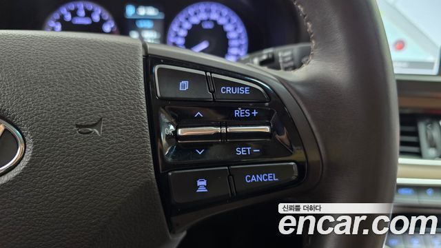 Hyundai Grandeur (IG) 3.0 Exclusive Special 2019 — фото 20