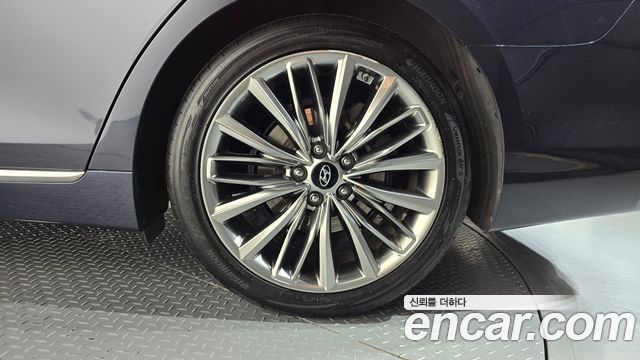 Hyundai Grandeur (IG) 3.0 Exclusive Special 2019 — фото 27