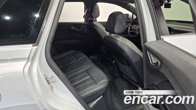 Audi Q4 e-tron (F4) 40 Premium 2022 — фото 11