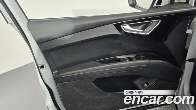 Audi Q4 e-tron (F4) 40 Premium 2022 — фото 24