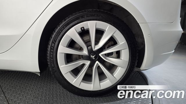 Tesla Model 3 Long Range AWD 2022 — фото 21