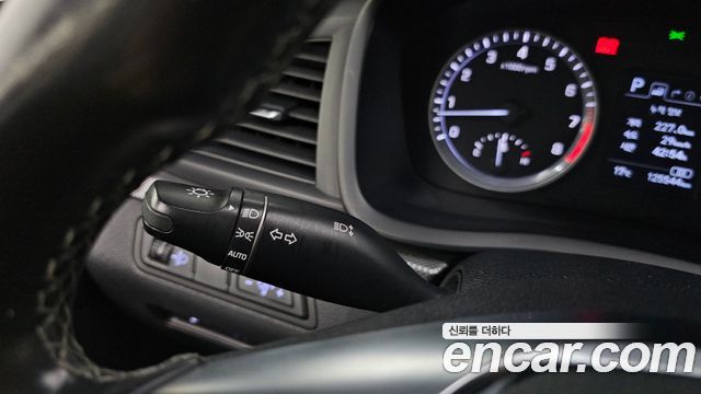 Hyundai Sonata New Rise LPI Modern 2018 — фото 18
