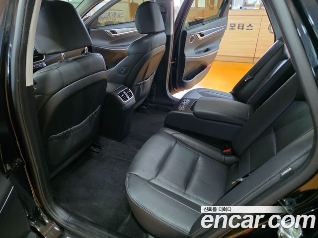 Hyundai Grandeur (IG) 3.0 Exclusive Special 2018 — фото 9
