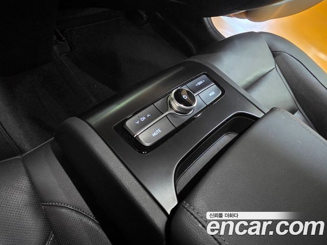 Hyundai Grandeur (IG) 3.0 Exclusive Special 2018 — фото 21
