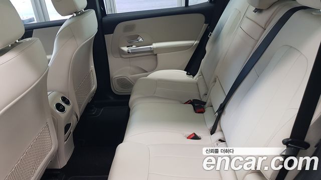 Mercedes-Benz EQB (X243) EQB300 4MATIC 2026 — фото 10