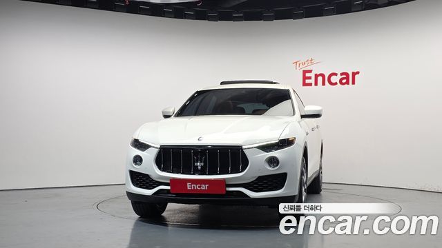 Maserati Levante 3.0 AWD 2020 — фото 3