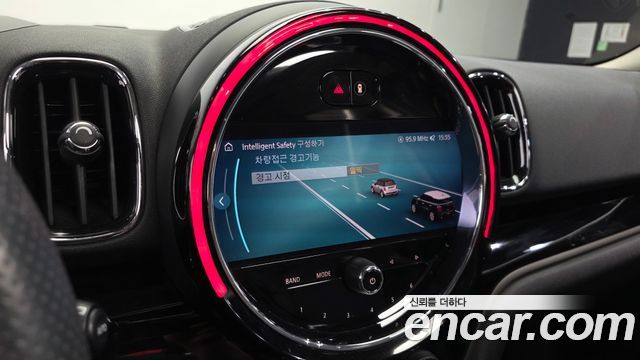 MINI Cooper D Countryman ALL4 HIGH 2nd 2021 — фото 16