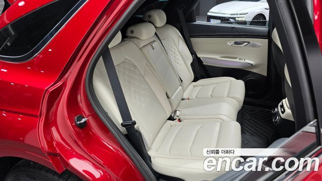 Genesis Electrified (GV70) e-AWD 2022 — фото 12